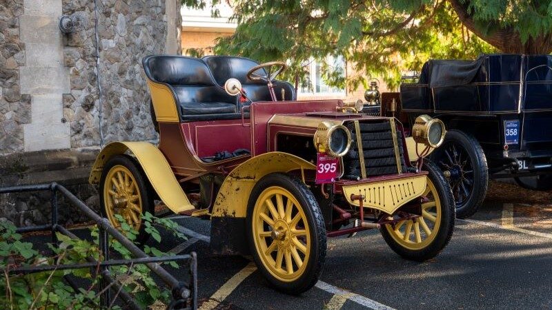 mercedes-benz-spider-1901-simplex-28-32-hp-corrida-london-brighton-veteran-car-run-automovel-antigo-140-anos-carros-classicos-colecao-evento-automoveis-londres-800X450