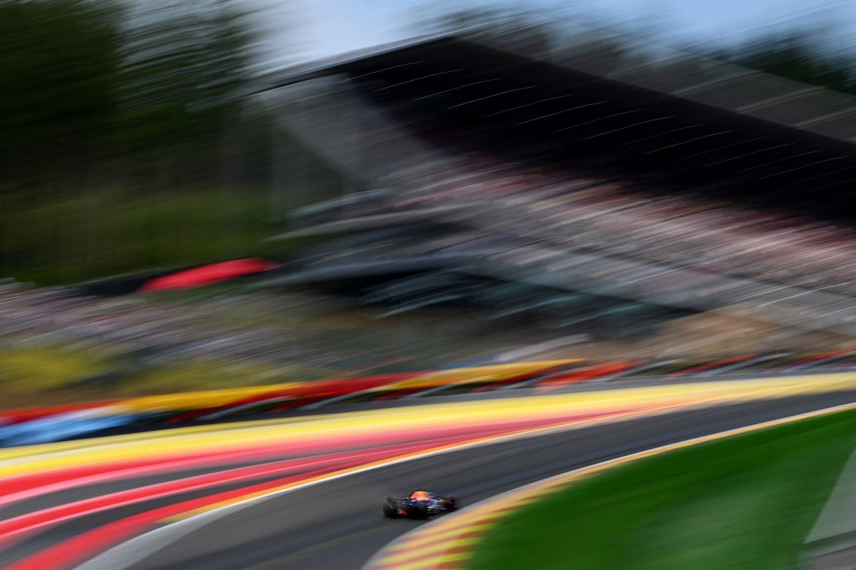 f1-487