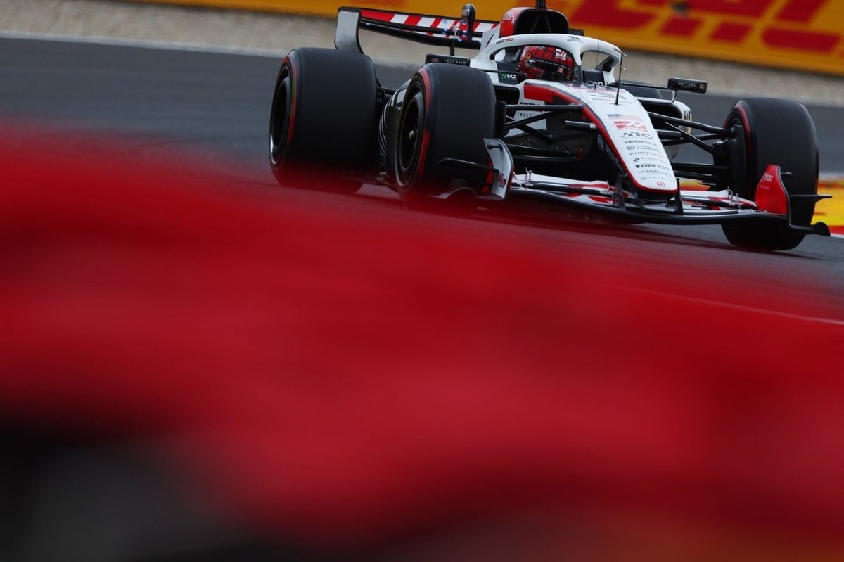 f1-489