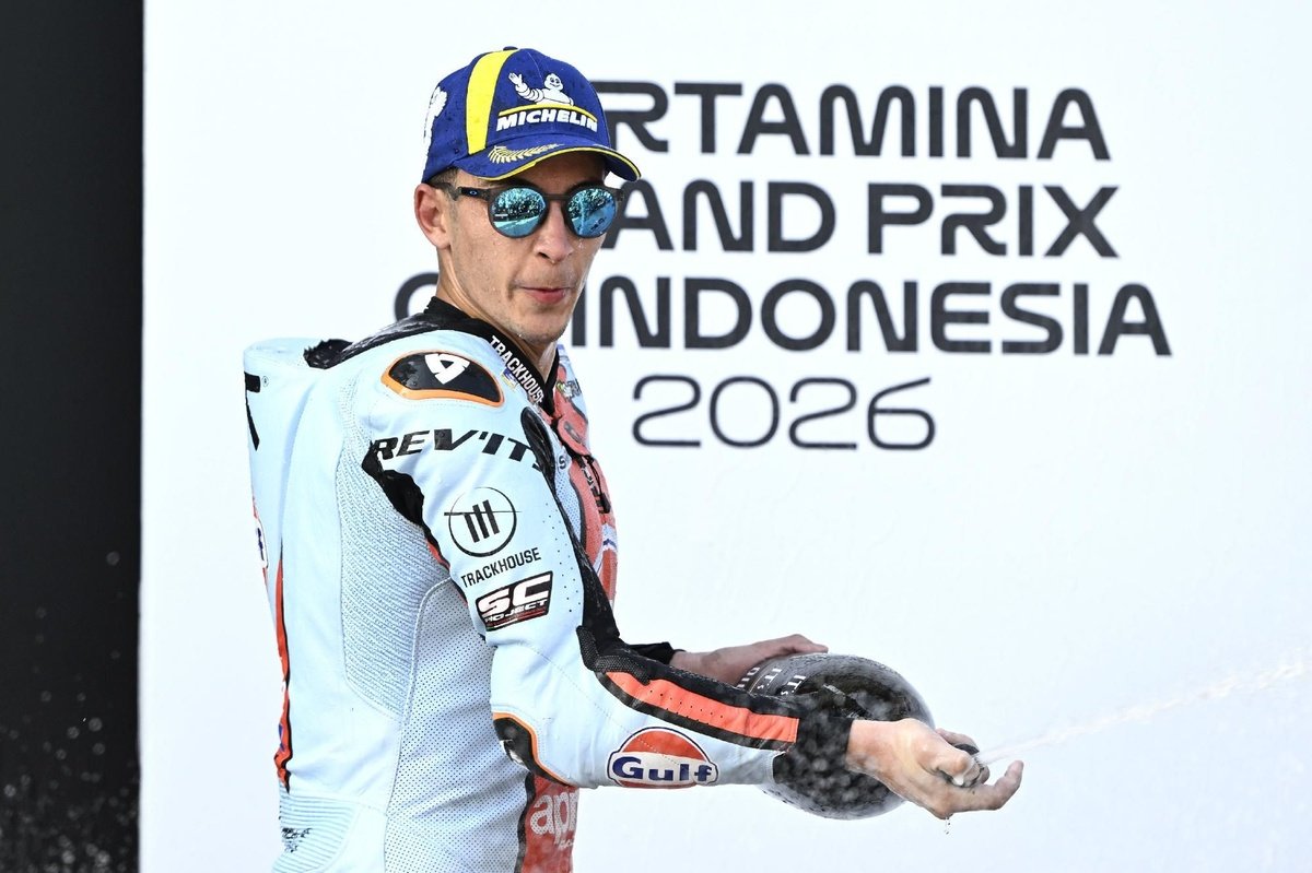 f1-422